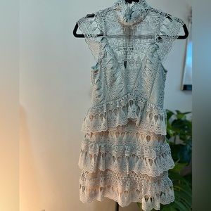 Romeo+Juliet Couture Lace Sleeveless Dress
